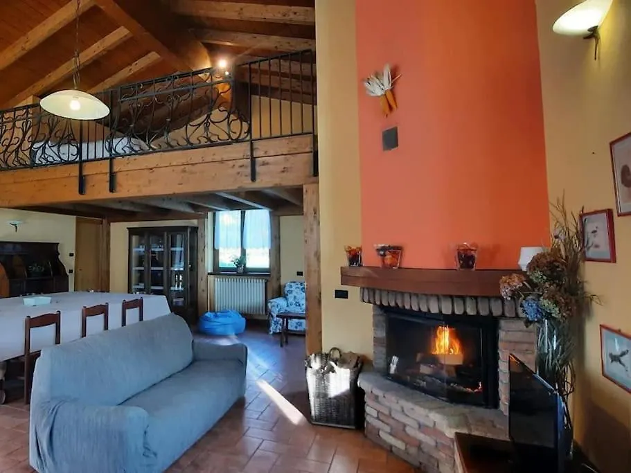 Cascina Ca' Scarlatta - Your Mountain Holiday Introbio