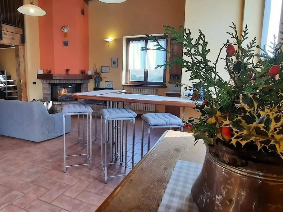 Cascina Ca' Scarlatta - Your Mountain Holiday Introbio